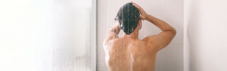 Μπορείτε να κάνετε ντους με φακούς επαφής;