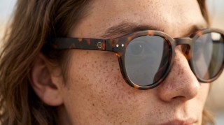 Izipizi Sun #C Tortoise Δημιουργημένη εικόνα